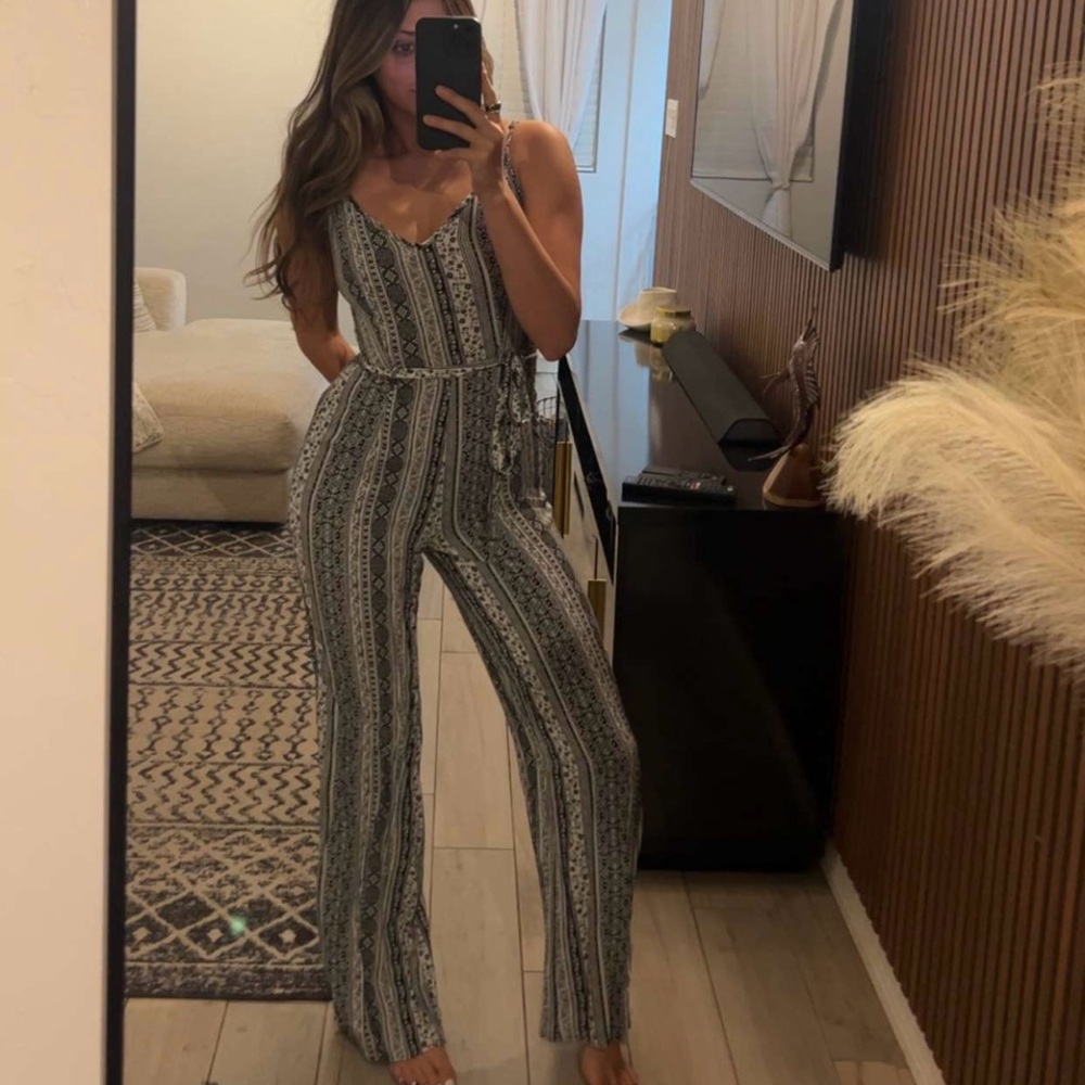 Jumpsuit in Black and White